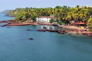 dona-paula-beach-goa-india-1.jpg